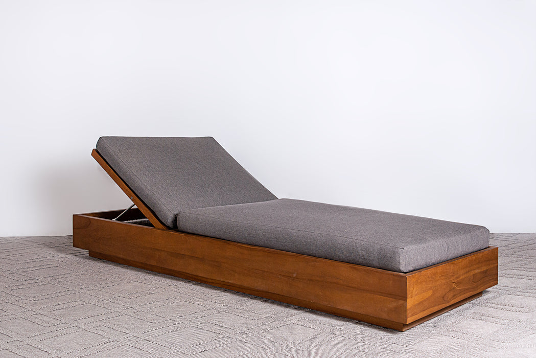 Kinta Outdoor Chaise Lounge