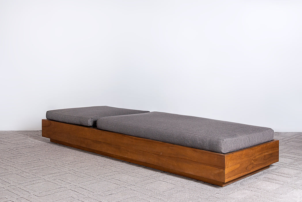 Kinta Outdoor Chaise Lounge