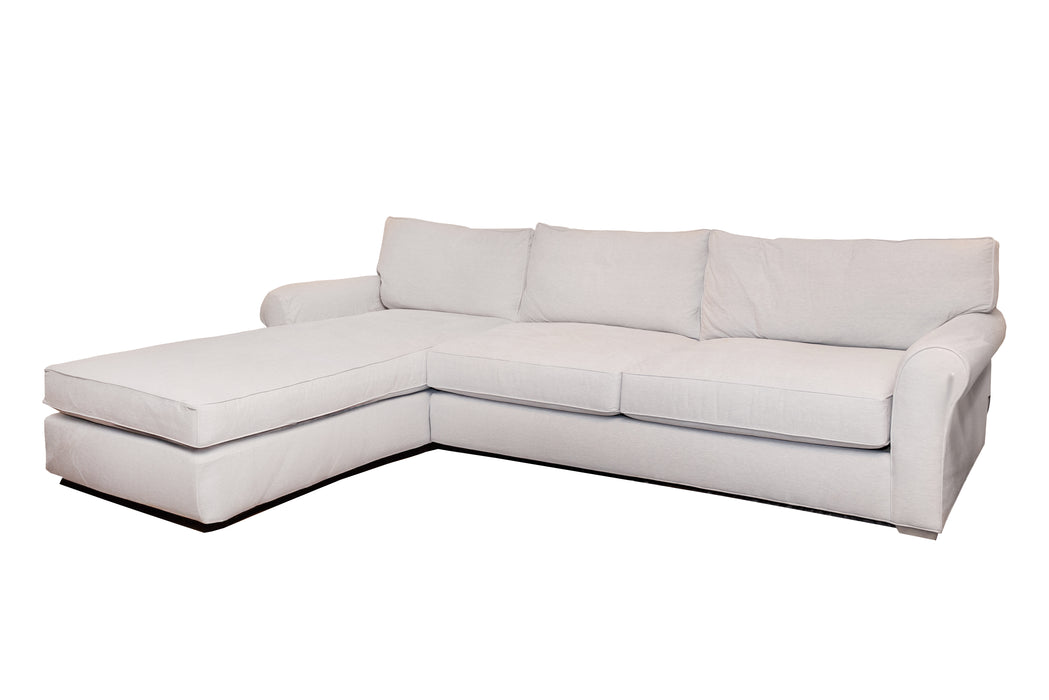 7117 Sofa/Chaise