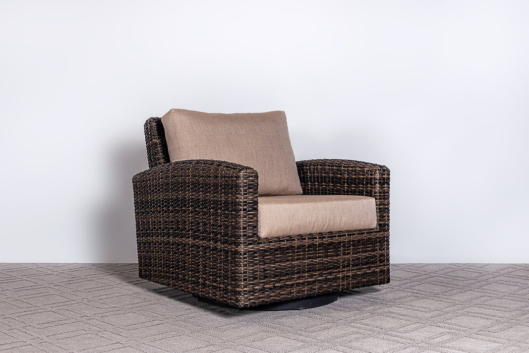 Coral Gables Swivel Club Chair