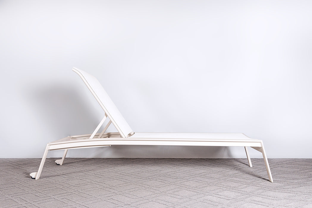 Lyon Chaise Lounge