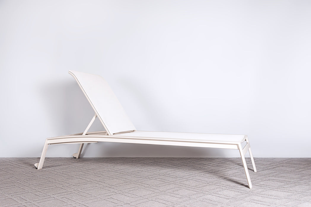 Lyon Chaise Lounge