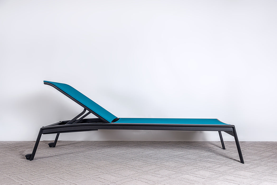 Lyon Chaise Lounge