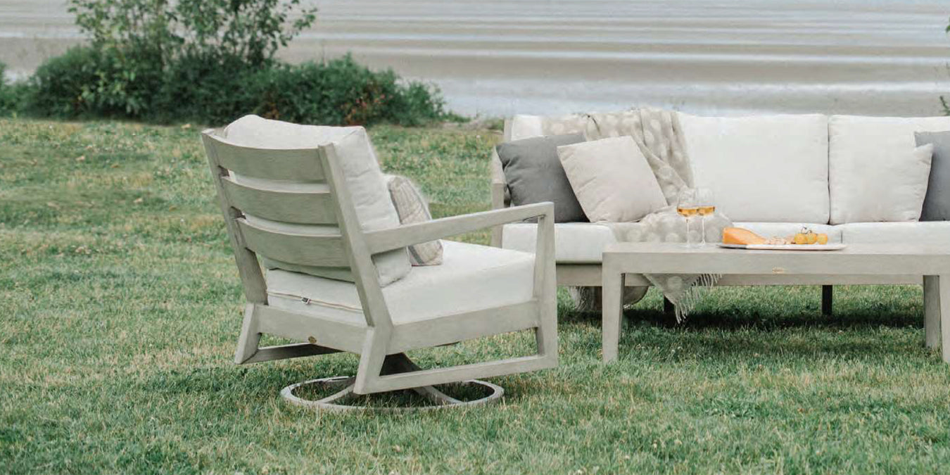 Outdoor Swivel Chairs & Recliners