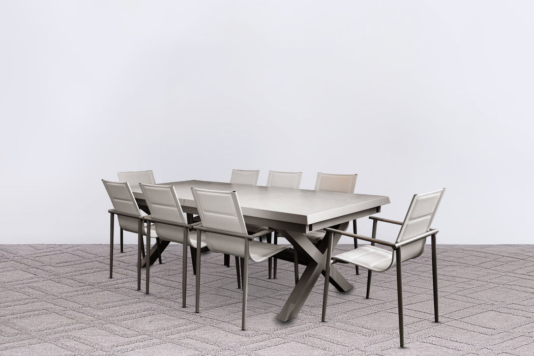 Hide 102" Pop-Up Table
