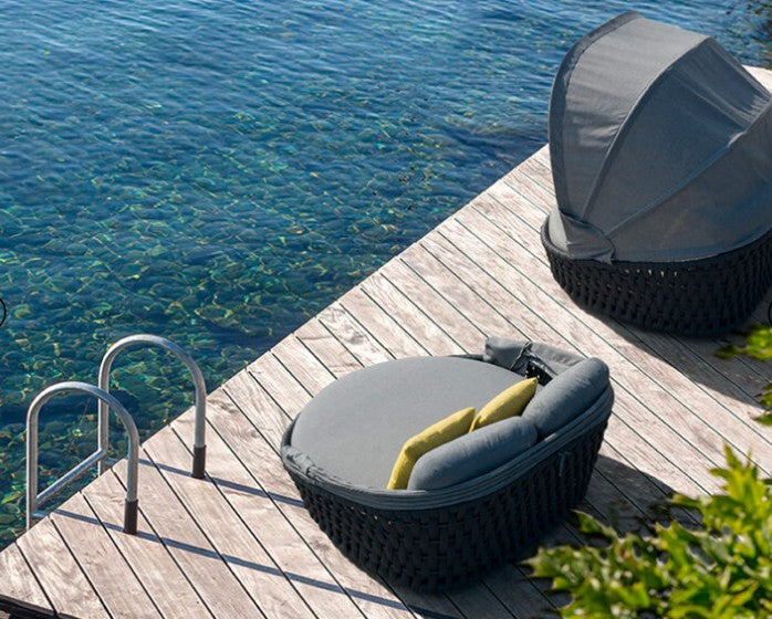 Hug Daybed w. Canopy