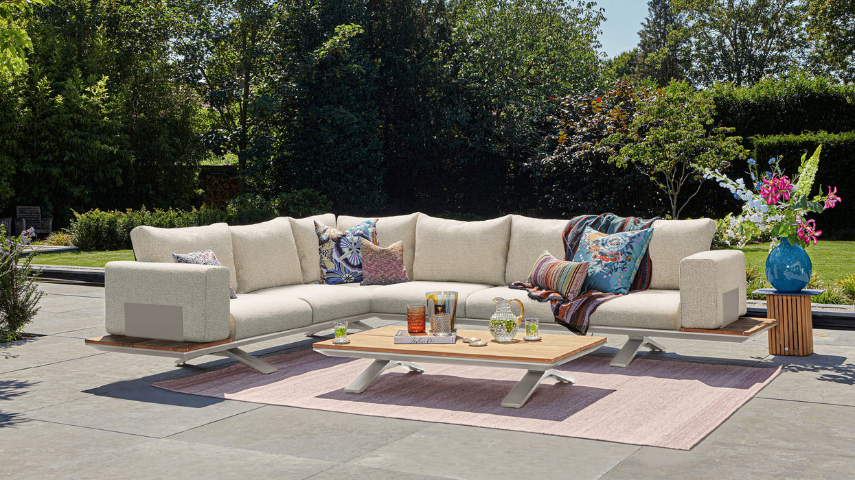 Stockholm 6 Sectional